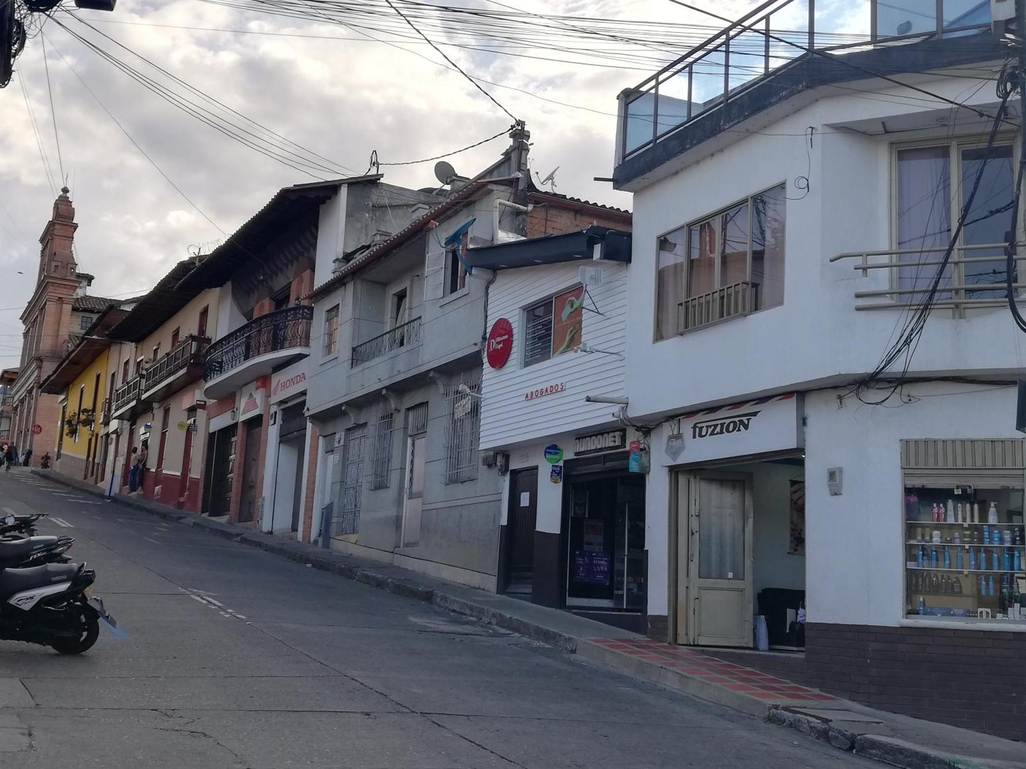 Luminoso Y Centrico Con Balcon En Riosucio Daire Ruiosucio Dış mekan fotoğraf